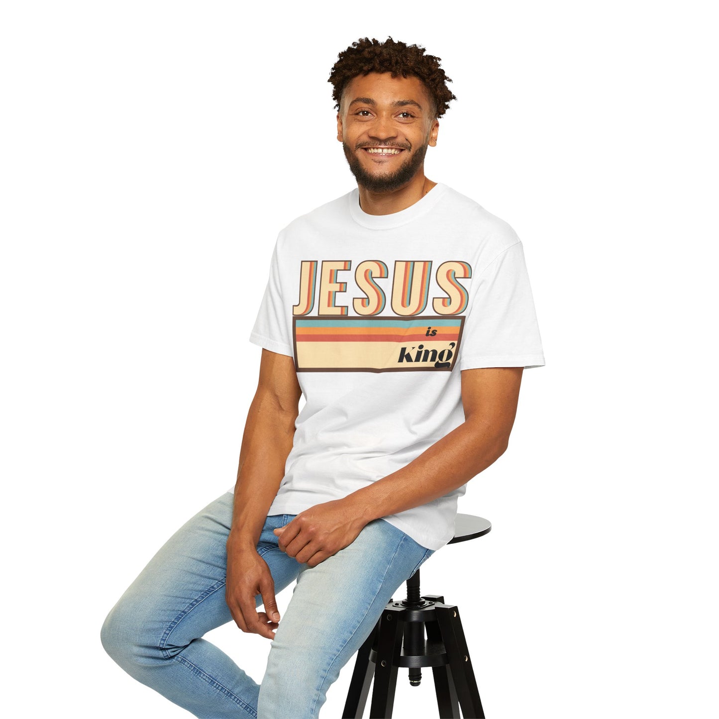 Jesus is King - Vintage Tee
