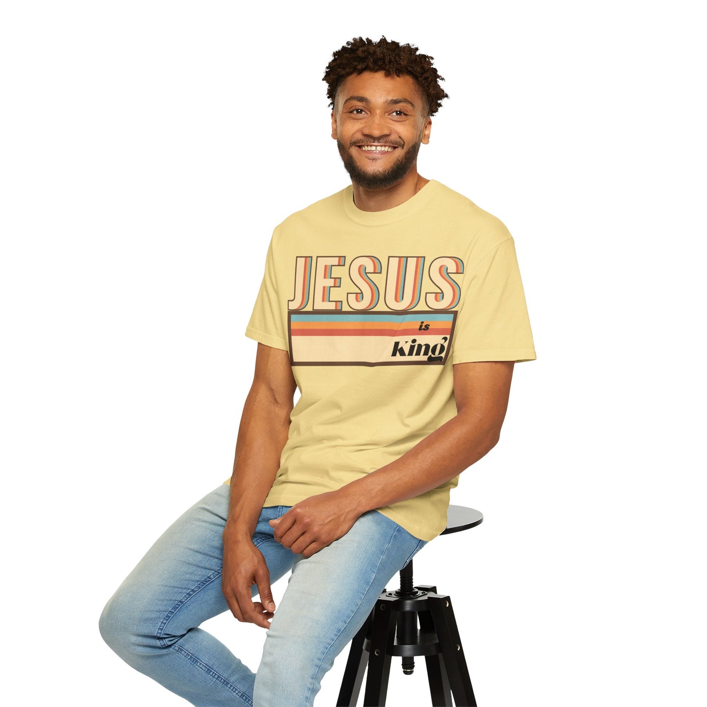 Jesus is King - Vintage Tee