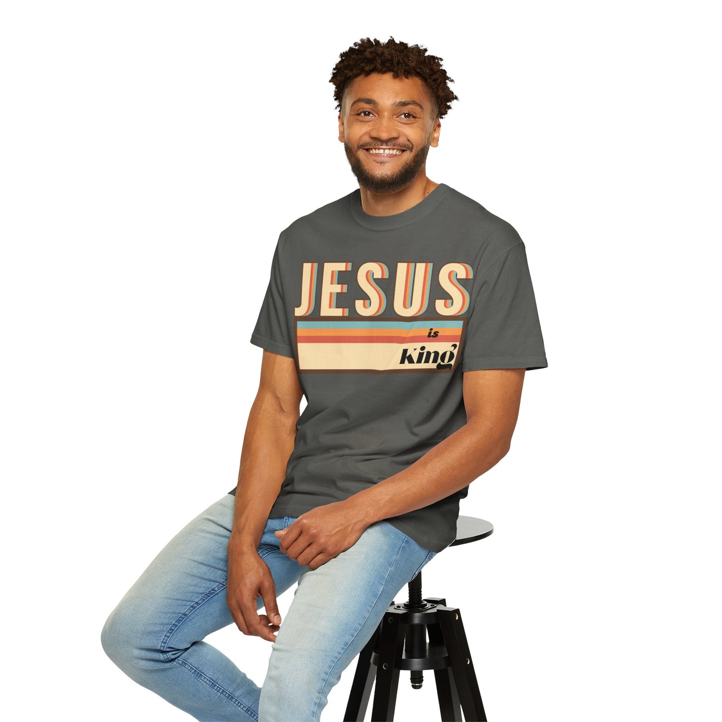 Jesus is King - Vintage Tee