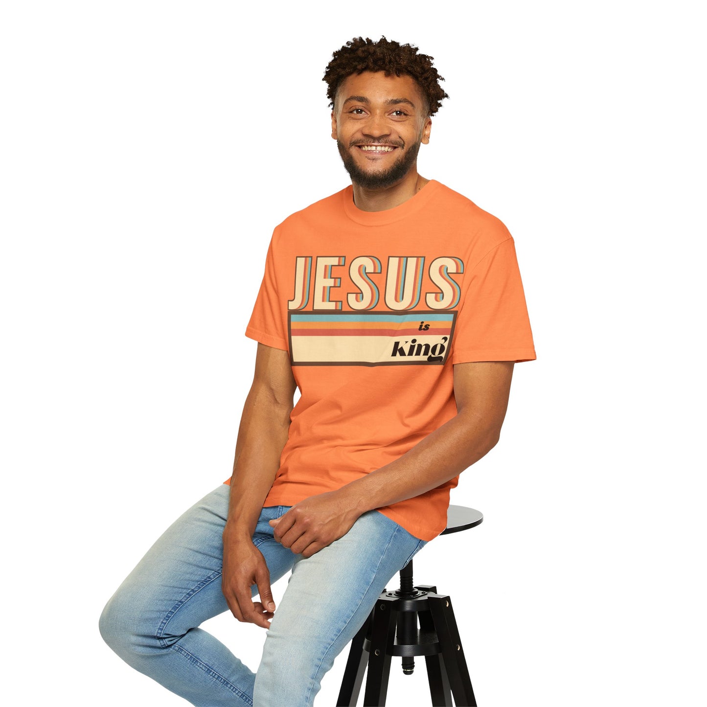 Jesus is King - Vintage Tee