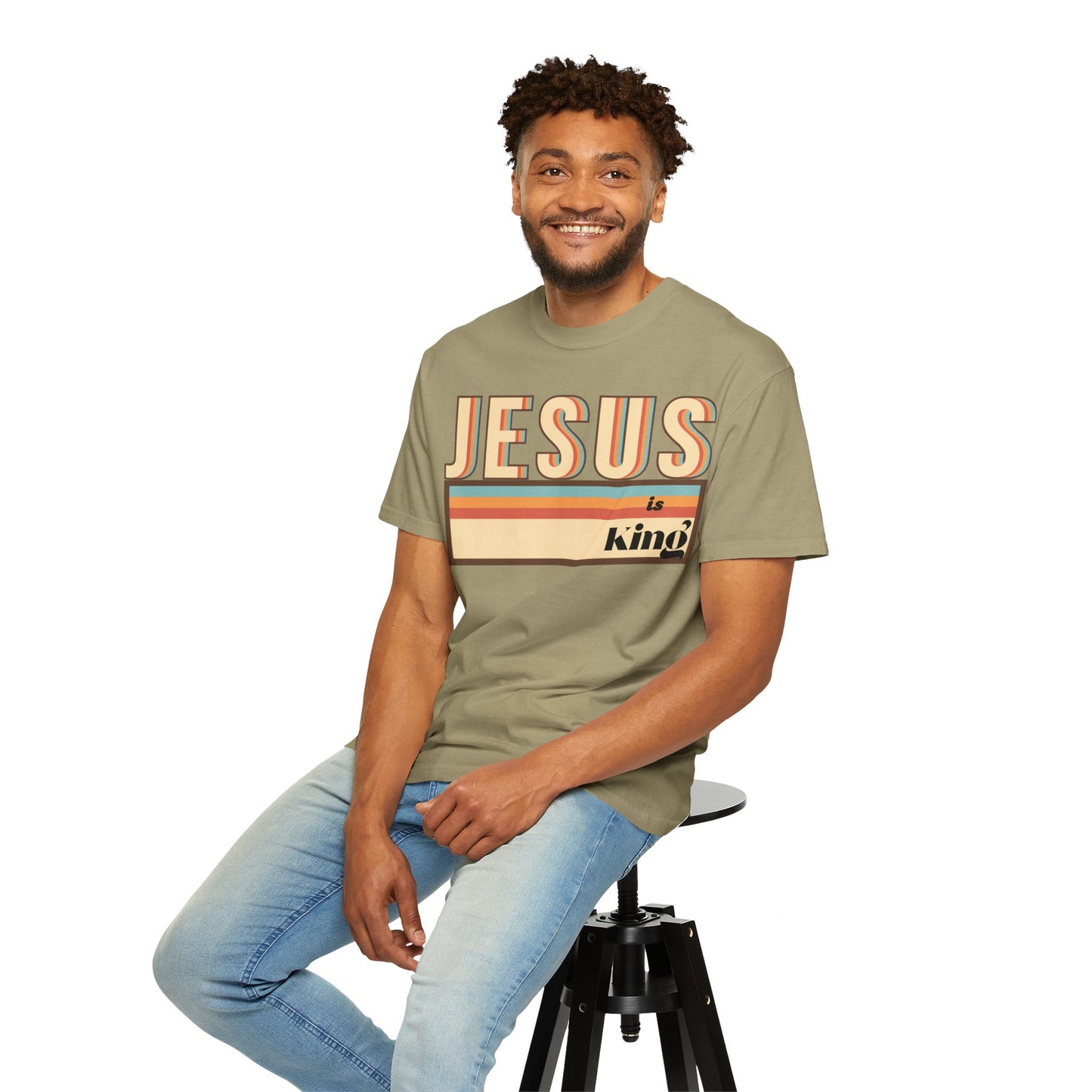 Jesus is King - Vintage Tee