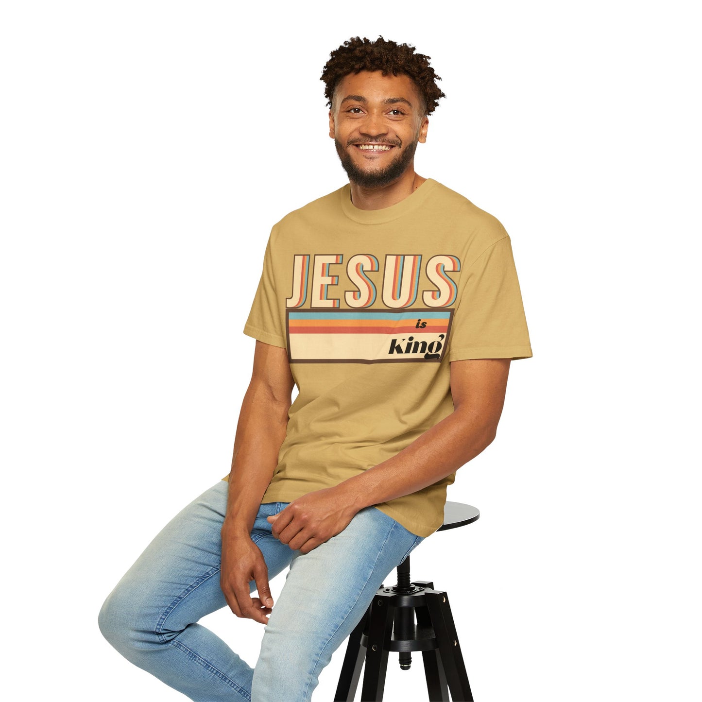 Jesus is King - Vintage Tee