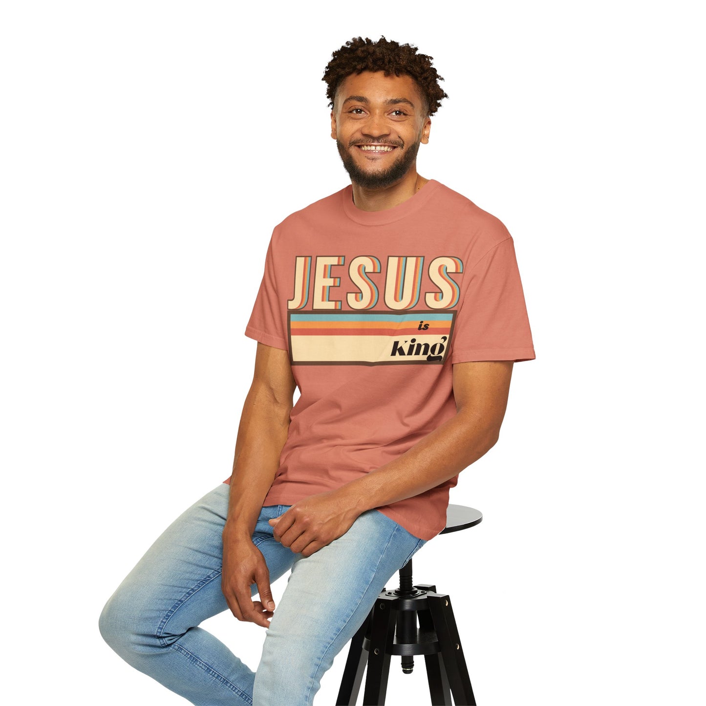 Jesus is King - Vintage Tee